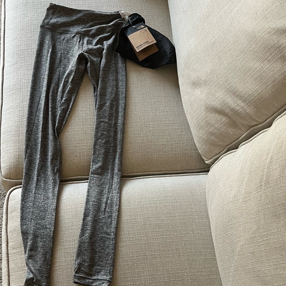 NWT North Face Base Layer Gray Leggings